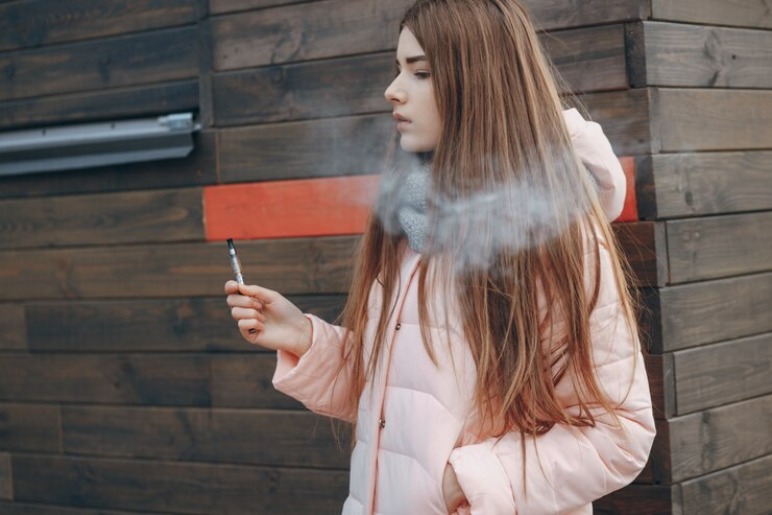 Why Choose a Dry Herb Vape Pen in Sheffield?